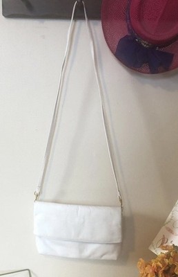 Vtg Carlos D Santi White Genuine Leather 7x11  Fold Snap Shoulder Strap Purse