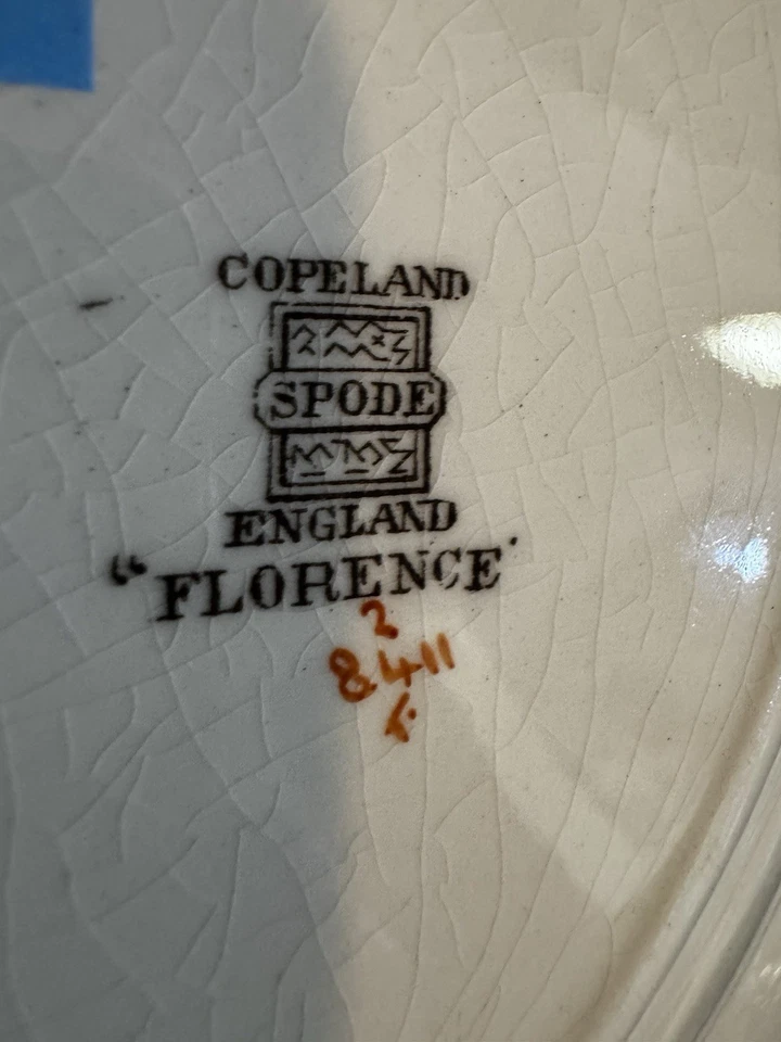 Copeland Spode Florence Earthenware Scalloped Dinner Plate Made in England 10.5" - Image 2 of 2