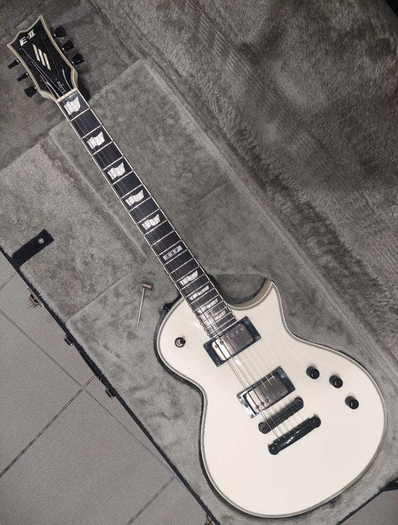 ESP E-II Eclipse 2014 Gloss White EMG 57/66 Ebony Fretboard Set