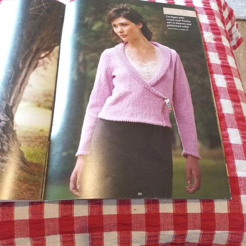 π Patons 949 womens Country Silk 8 Ply Knitting 12 patterns Size S to XL jumper - Picture 11 of 16