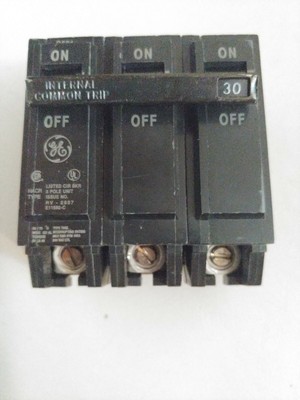 GE THQL3130 CIRCUIT BREAKER 3 POLE 30 AMPS THQL 330 GENERAL ELECTRIC