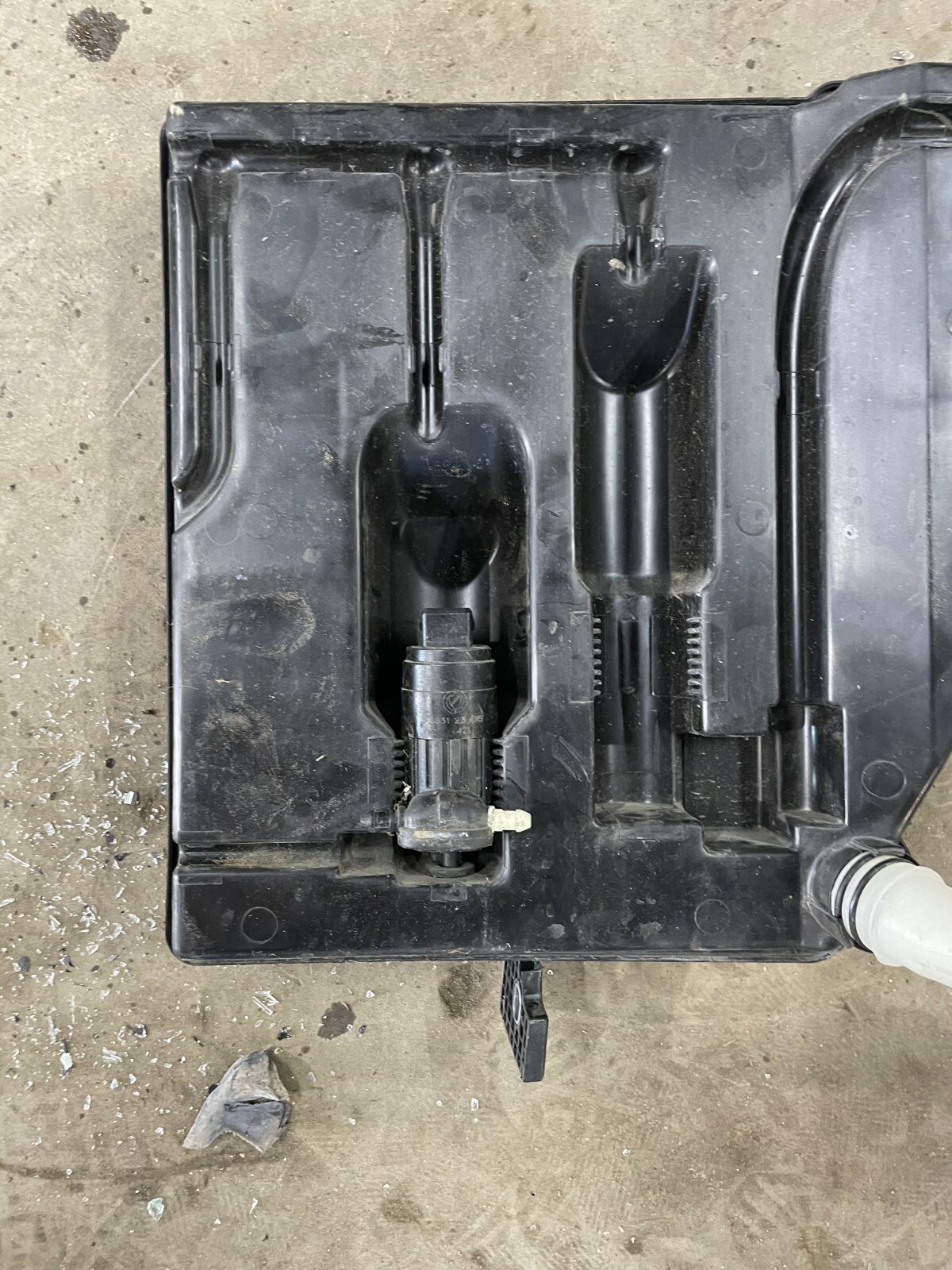 2017 MASERATI LEVANTE WINDSHIELD WASHER RESERVOIR FOR SALE  