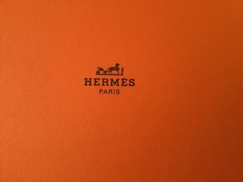 Rare Hermes ‘Africa’ Yellow Soup Bowl 22.8cm Diameter Boxed Excellent Condition - Picture 12 of 12