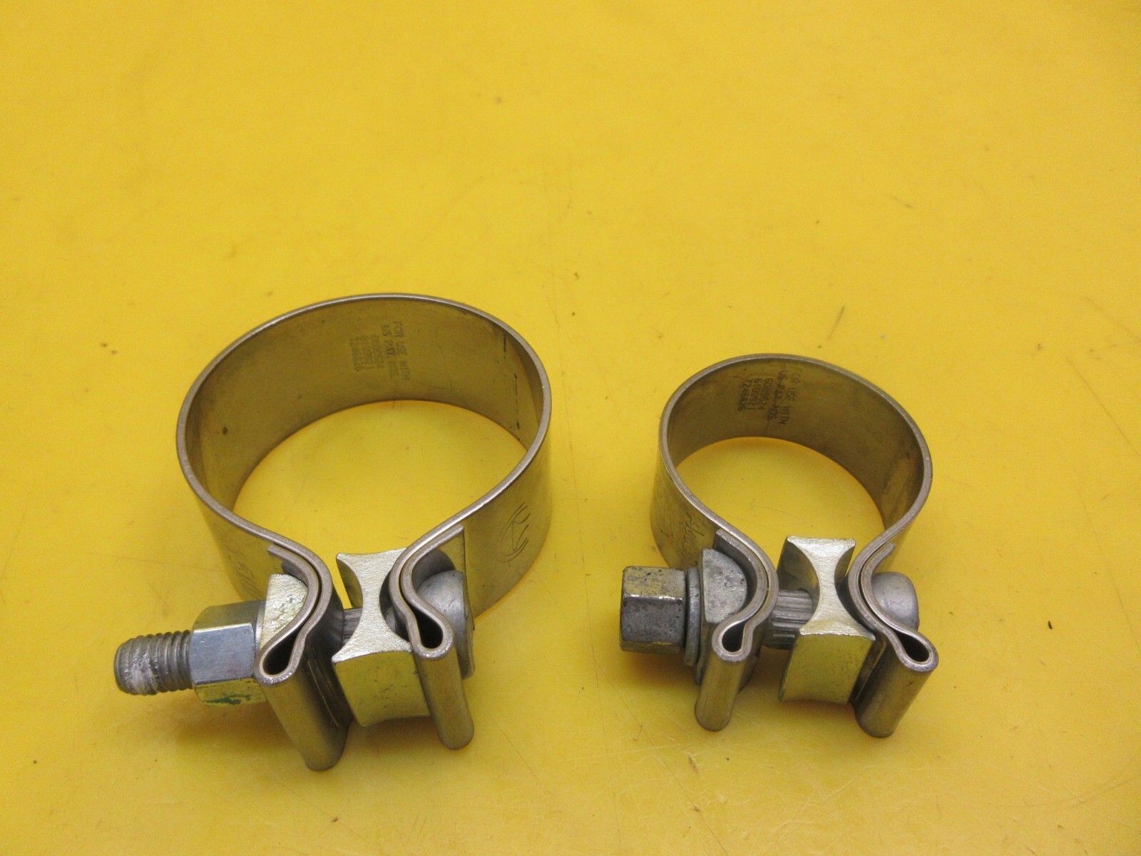 OEM HARLEYDAVIDSON MILWAUKEE 8 EIGHT EXHAUST CLAMP SET PAIR ROAD