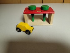 Vintage Brio Car Wash building Yellow Brio Car from set 33532
