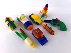 Lot of 8 Vintage Puzzle KeyChain 50's Plastic Rare Colors figures Bundle Group