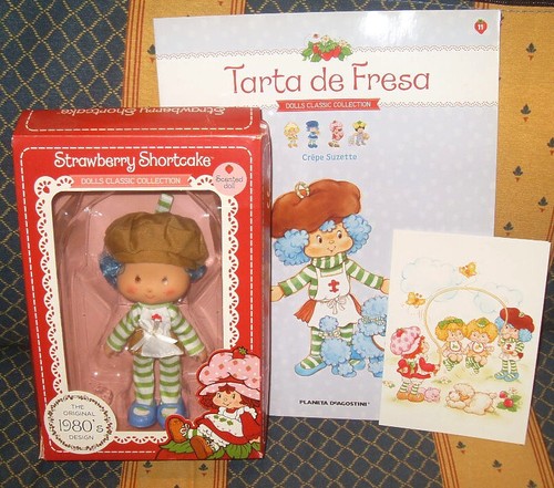 STRAWBERRY SHORTCAKE CREPE SUZETTE DOLL 80´s STYLE BOXED w/ MAGAZINE RE-ISSUE