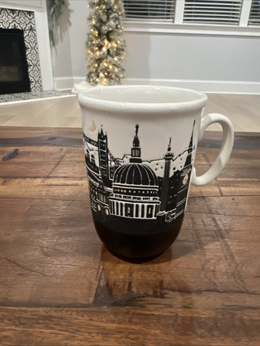 Tazza da caffè in ceramica goffrata EIT England London Skyline - Foto 2 di 7