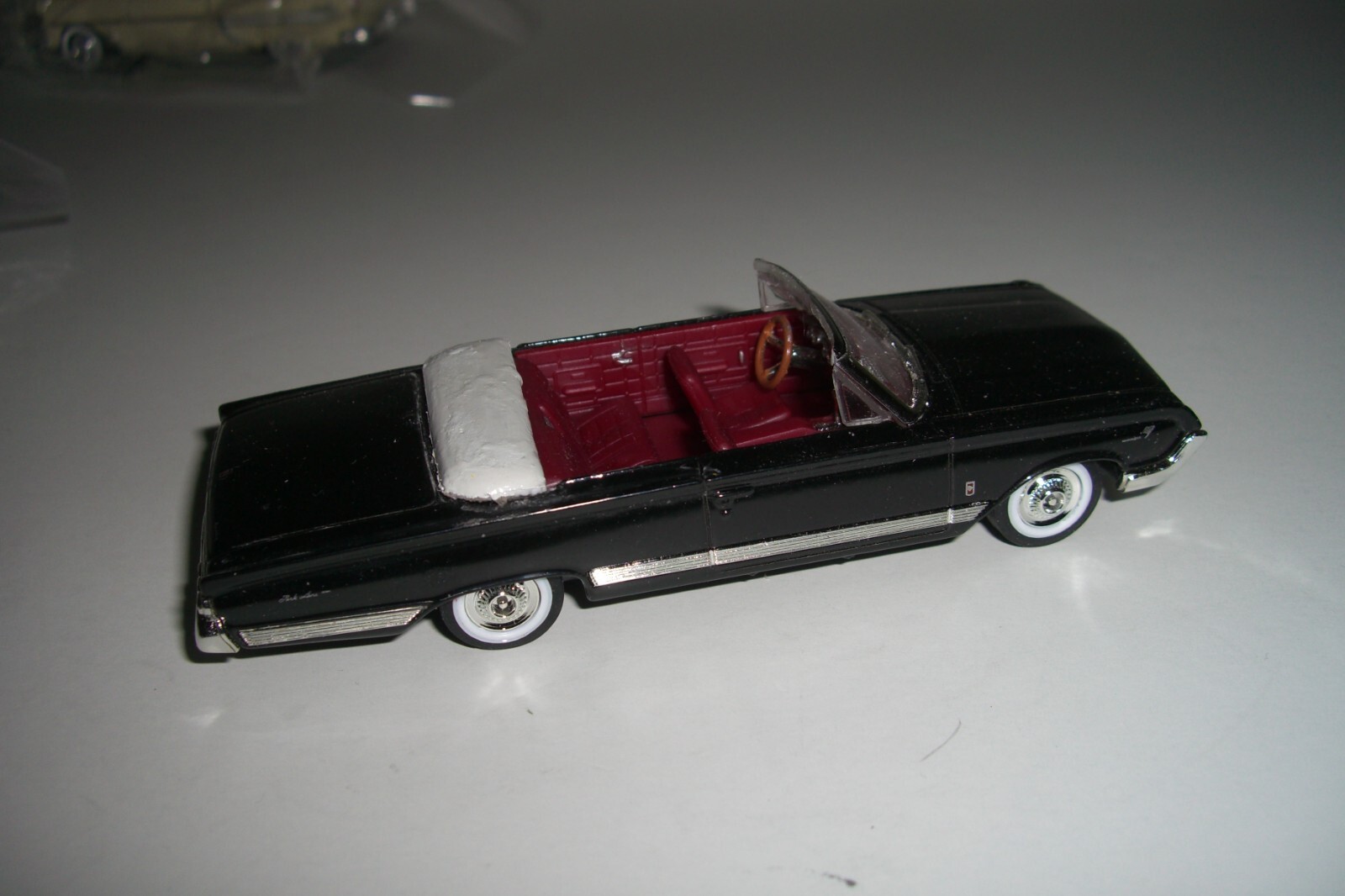 Picture 4 of 5