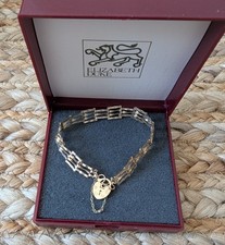 Yellow Gold Vintage 4-Bar Gate Bracelet Women with Padlock 9ct