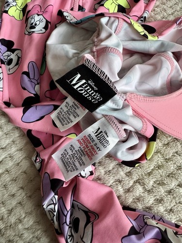 Disney Minnie Mouse Girls' Swimming Costume Age 3-4 Years (Body Suit With Hat) - Picture 2 of 4