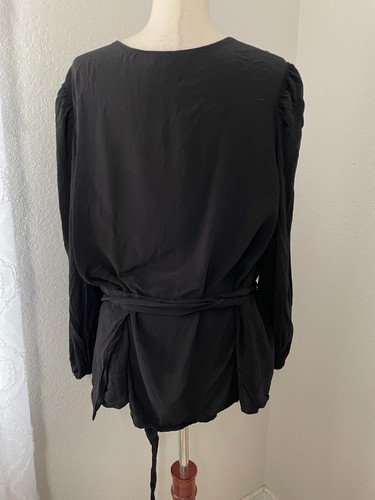 ModCloth Women’s Black Wrap Blouse Size 3X Long Sleeve Tie Waist Viscose Top - Picture 7 of 7
