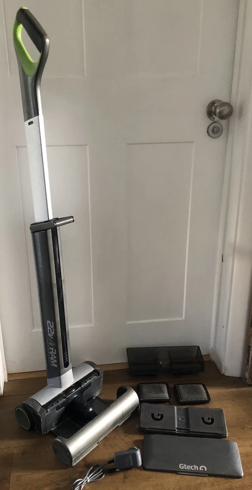 Gtech AirRam MK1 AR02 22V Cordless Vacuum Cleaner Vac DM001 With Charger. BJ01 - Image 2 of 4