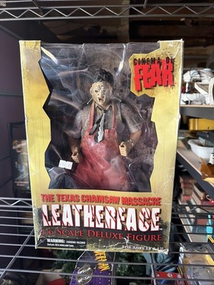 NEW 1:6 scale Texas Chainsaw Leatherface Cinema of Fear (2010) Mezco (read)