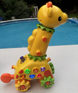 Rolling Giraffe Activity Push/Pull Toy Light-Up Buttons & Shape Controls 6+ Mo