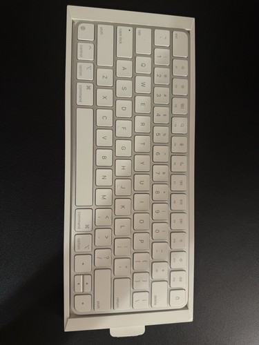 Lot Apple Magic Keyboard et Logitech MX Master 3s - Photo 5/5