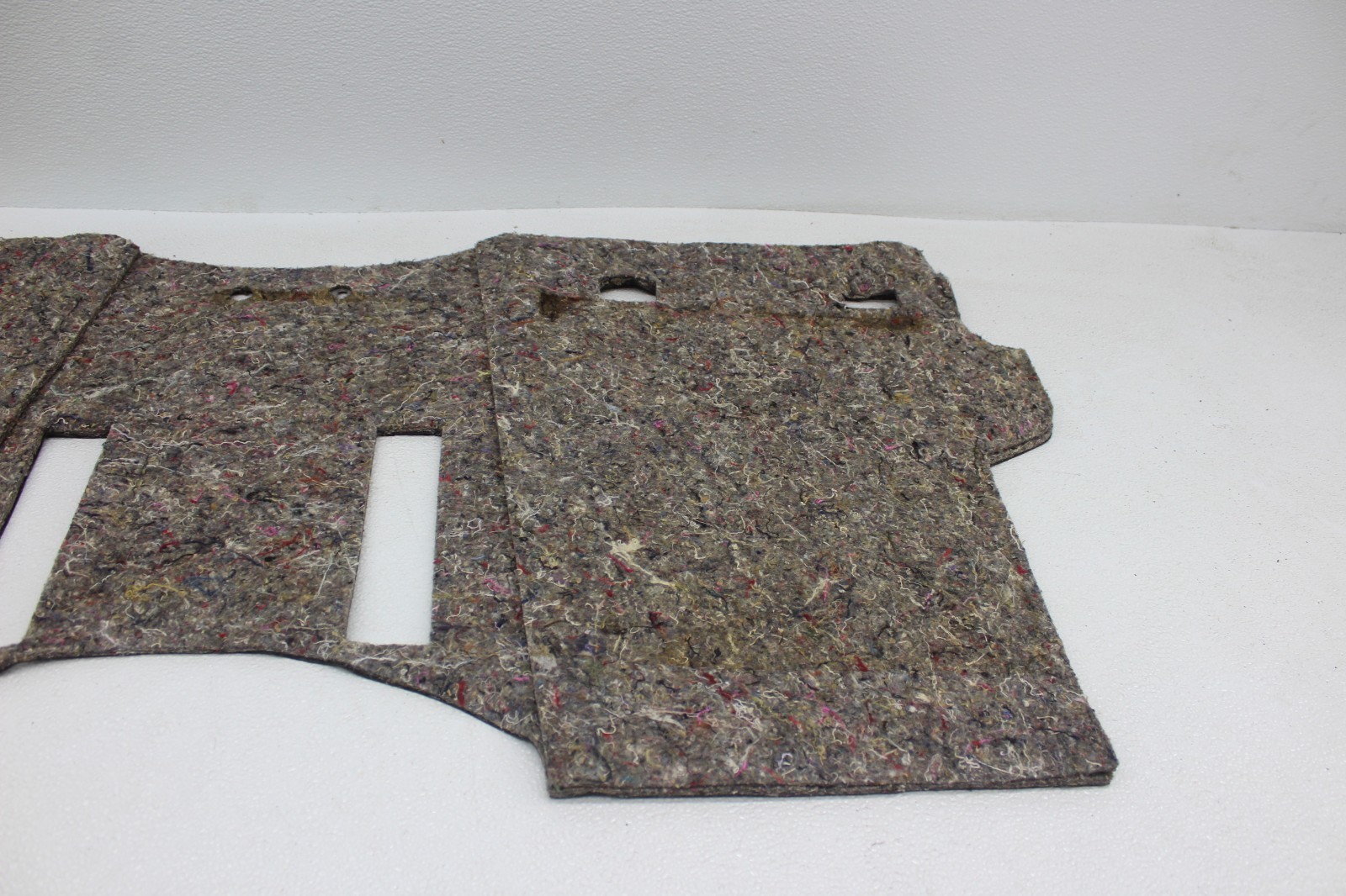 99-01 FERRARI 456 M REAR BACK SEAT LINING CARPET MAT