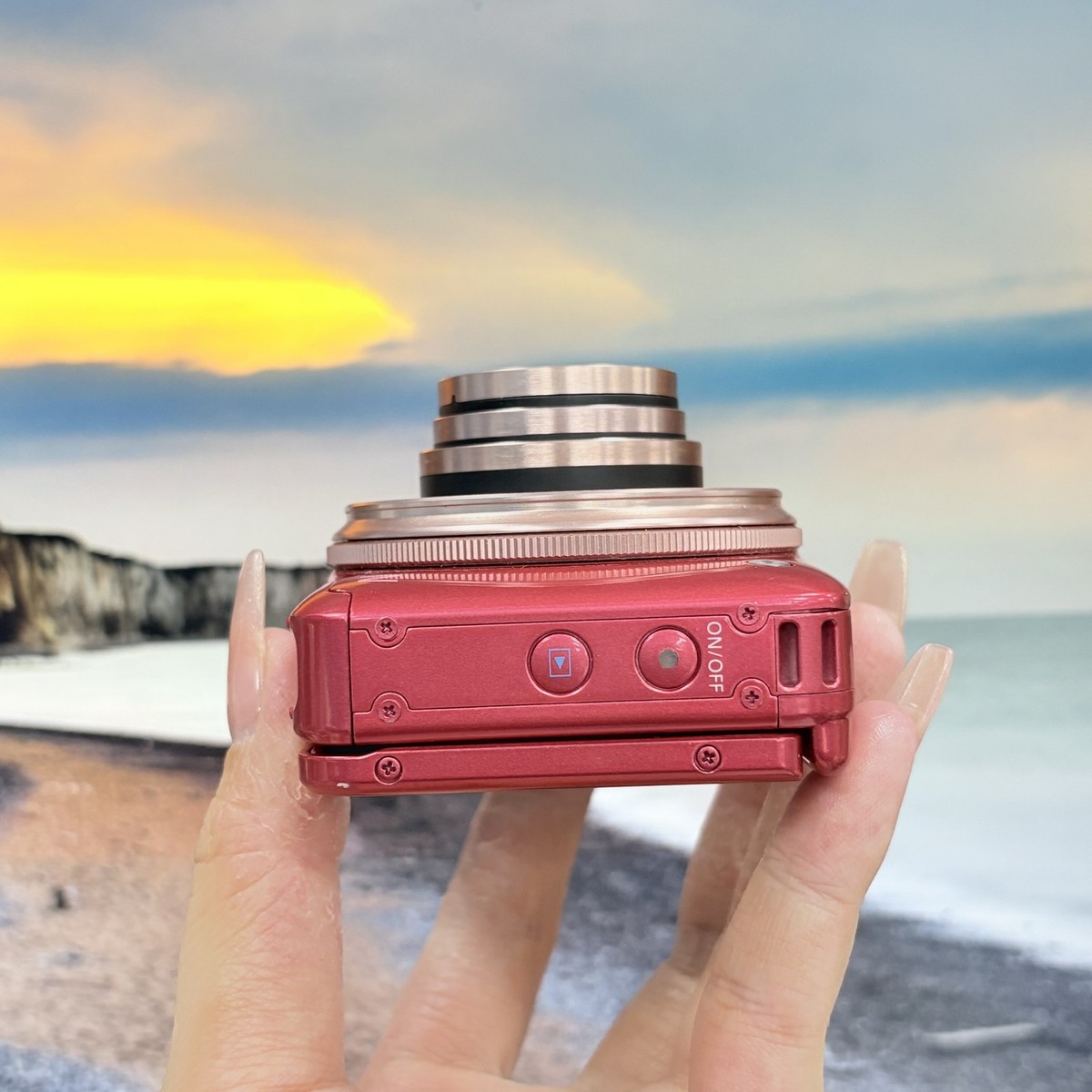 Canon PowerShot N2 Compact 16.1MP 8x Zoom Digital Camera Red