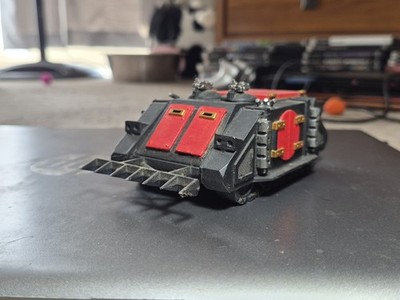 WARHAMMER 40K SPACE MARINES RHINO OOP 2nd edition