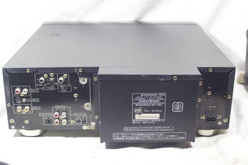 Pioneer DVL-K88 DVD/LD Compatible Player – Karaoke Function Supported - Picture 8 of 9