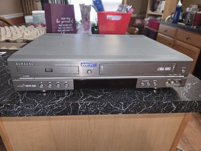 Samsung DVD-V2000 DVD Player