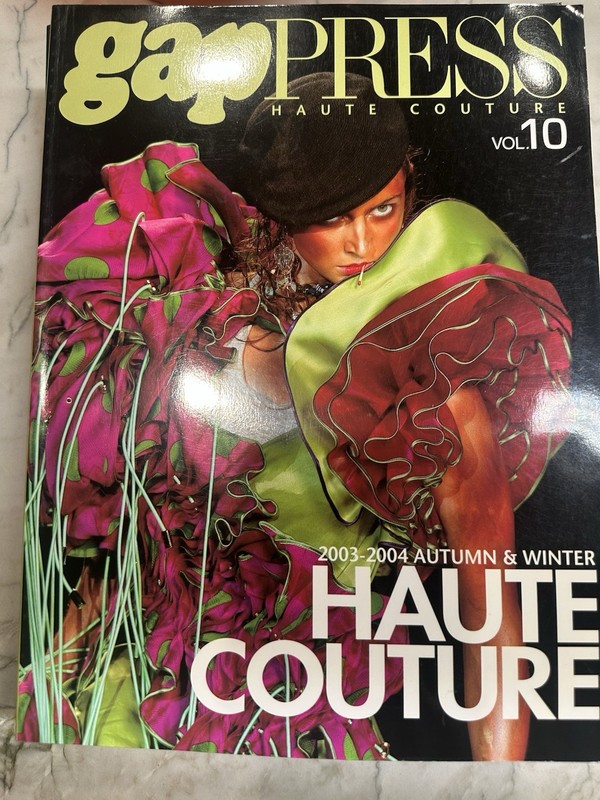 GAP Press Magazine 2003-2004 Autumn Winter Paris Haute Couture Chanel Gucci Dior