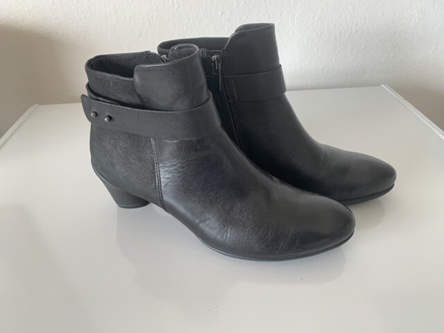 ecco leather ankle boots