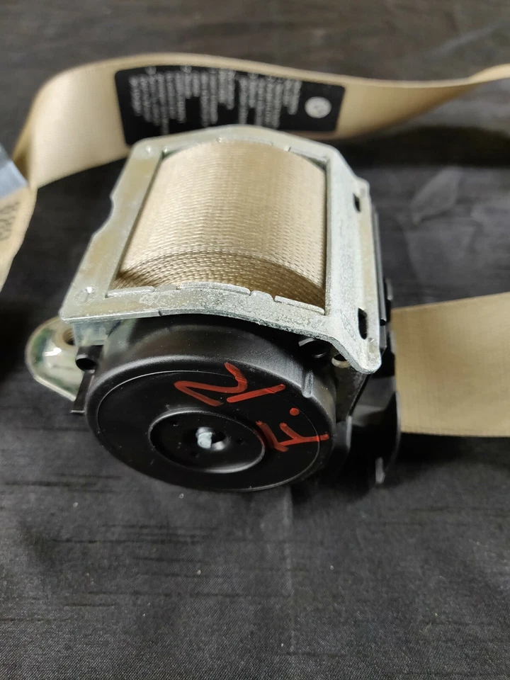 PASSENGER RIGHT SIDE FRONT SAFETY SEATBELT SEAT BELT OEM BMW E60 CREAM BEIGE TAN - Image 3 of 4