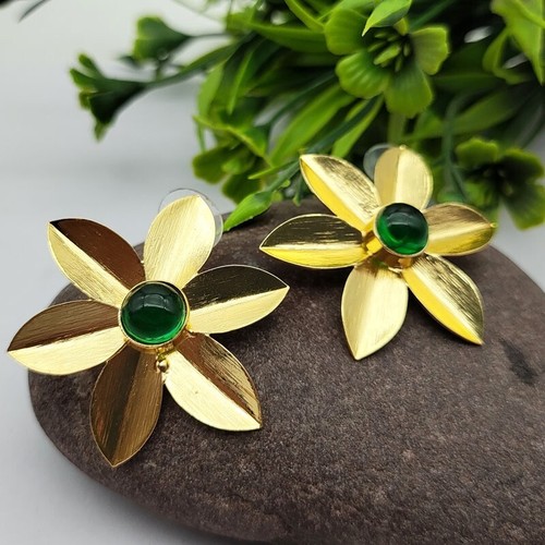 Gold-Plated Green Onyx Flower-Shaped Earrings For Women - Picture 2 of 6