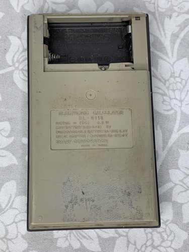 Vintage Sharp Elisi Mate EL-8118 Calculator, parts repair (L1) - Picture 5 of 10