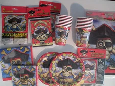 PIRATES BOUNTY - Birthday Party Supply DELUXE Kit w/ Invites, Balloons & Game