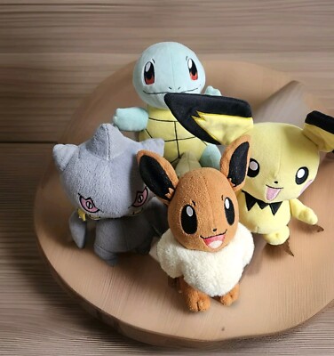 Pokemon Sammlerstücke Stofftiere Pikachu Squirtle Banette Center Eeve 