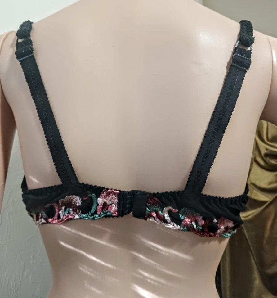 Sujetador con aros florales bordados Aubade Paris talla 38 Foto 2 de 4
