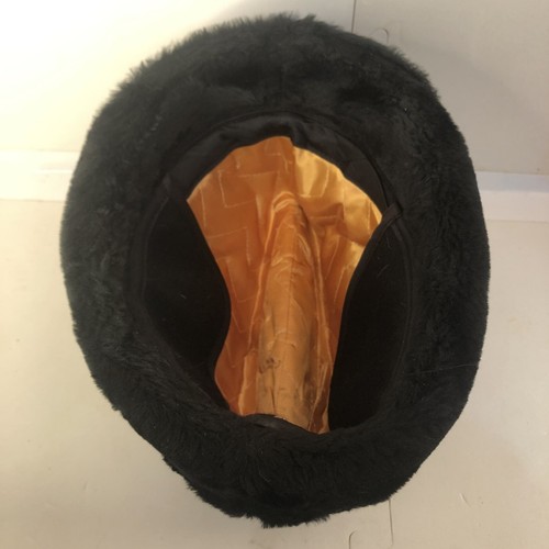 Alpine Tyrolean Faux Fur Hat Unisex Medium Black Bavarian Oktoberfest Quilted - Picture 6 of 8