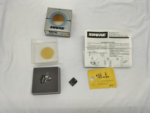 Technics SL-1200MK4 with Dust Cover and Hinges Direct Drive Turntable Working - Picture 18 of 18