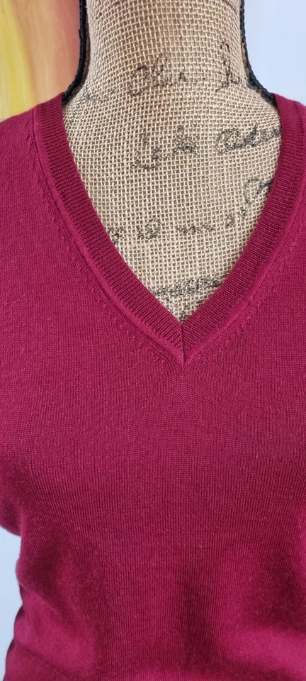 Pull Uniqlo Femme Col V Taille S 100% Laine Neuf - Photo 3/4