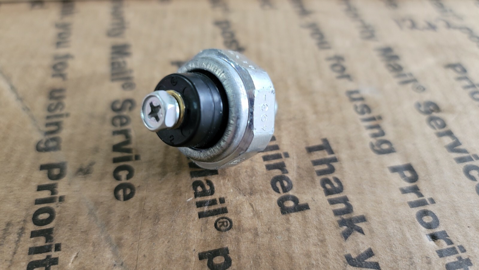s/'adapte SUZUKI SWIFT-Simple Pack 4 95836 NGK Bougie de préchauffage-Y9003AS