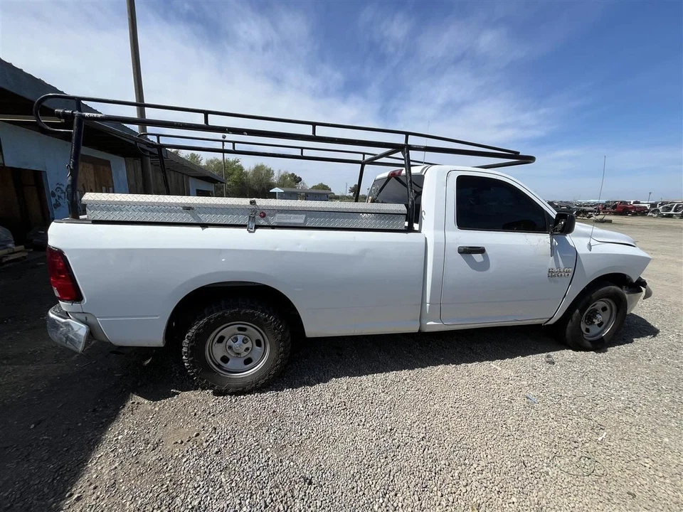 Piezas de freno emergentes Dodge Ram1500 2017 Foto 3 de 4
