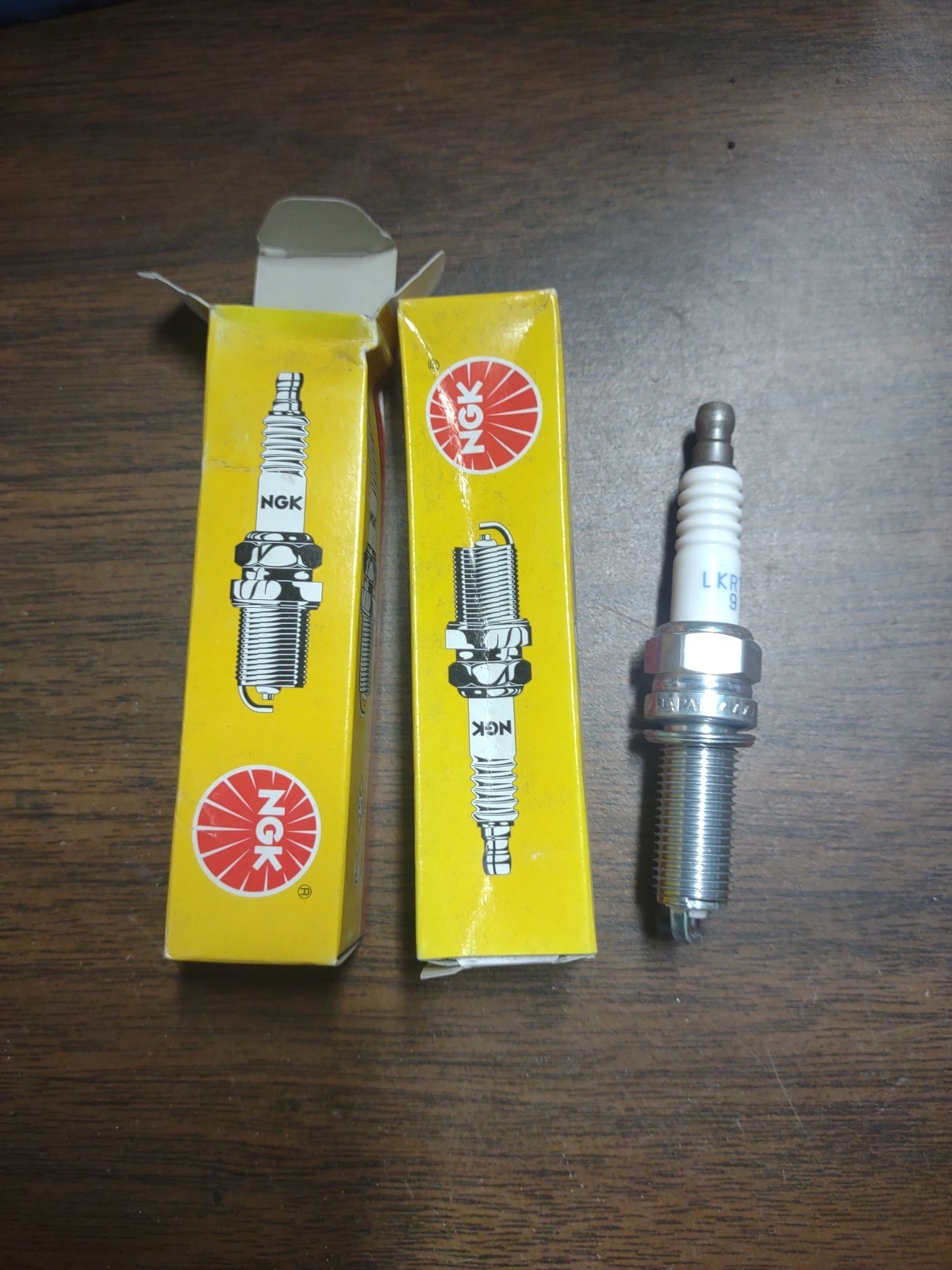 2 pc NGK 5847 LKR7B-9 Standard Spark Plugs for YR7NE XU22HDR9 XP5703 la