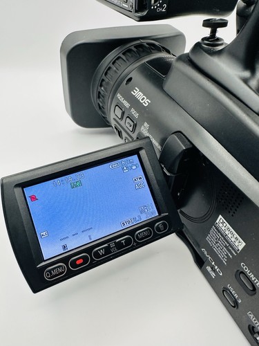 Panasonic AG-HMC40P HD Professional Camcorder – Ready to Shoot - Picture 9 of 24