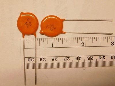 5 Vishay Sprague 565RTGP10 565R Series .1uF 500V Z5U Ceramic Disc Capacitors