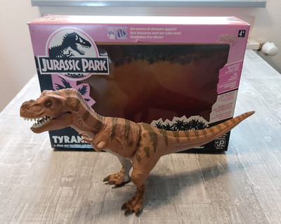 Jurassic Park: Junior - Tyrannosaurus Rex Dino-Classic Real Feel / Kenner - NEU