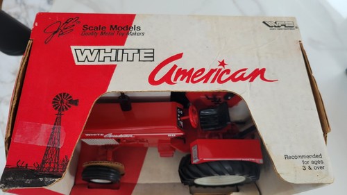 ERTL 1/16 White American 60 Tractor - 1st Addition/Red/pre-owned - Picture 21 of 21