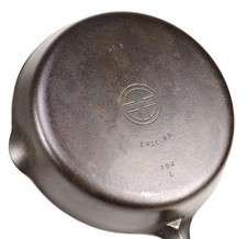 Vintage Griswold No 8 (704L) Cast Iron Skillet Fully