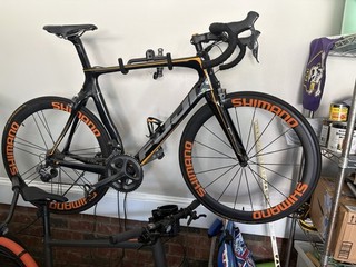 Fuji Transonic 2.1 Carbon Fiber Road Bike 700C 58cm Shimano Ultegra Di2 20sp