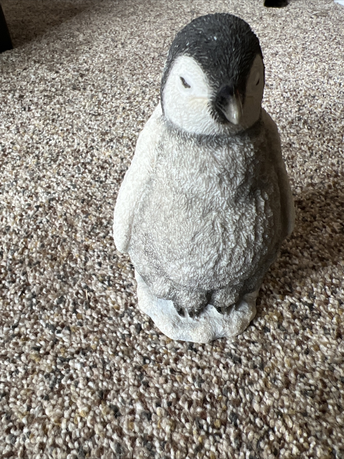 Пингвины Veronese Baby Penguin Standing Watch