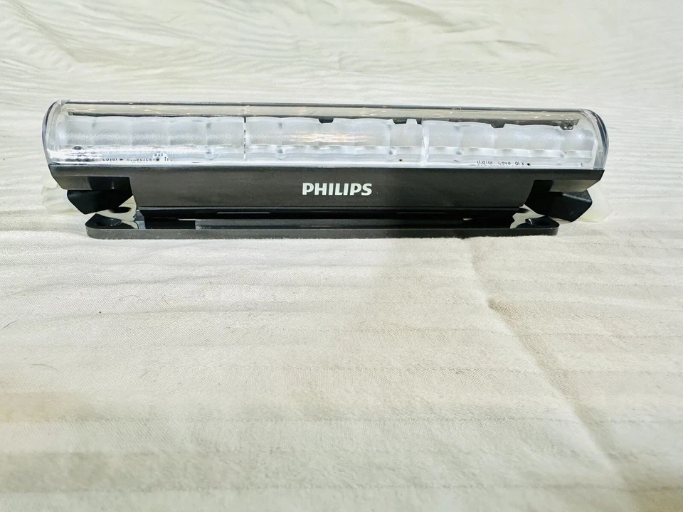 New Philips Color Kinetics iColor Cove QLX 6" Item# 101-000066-03 - Image 2 of 3