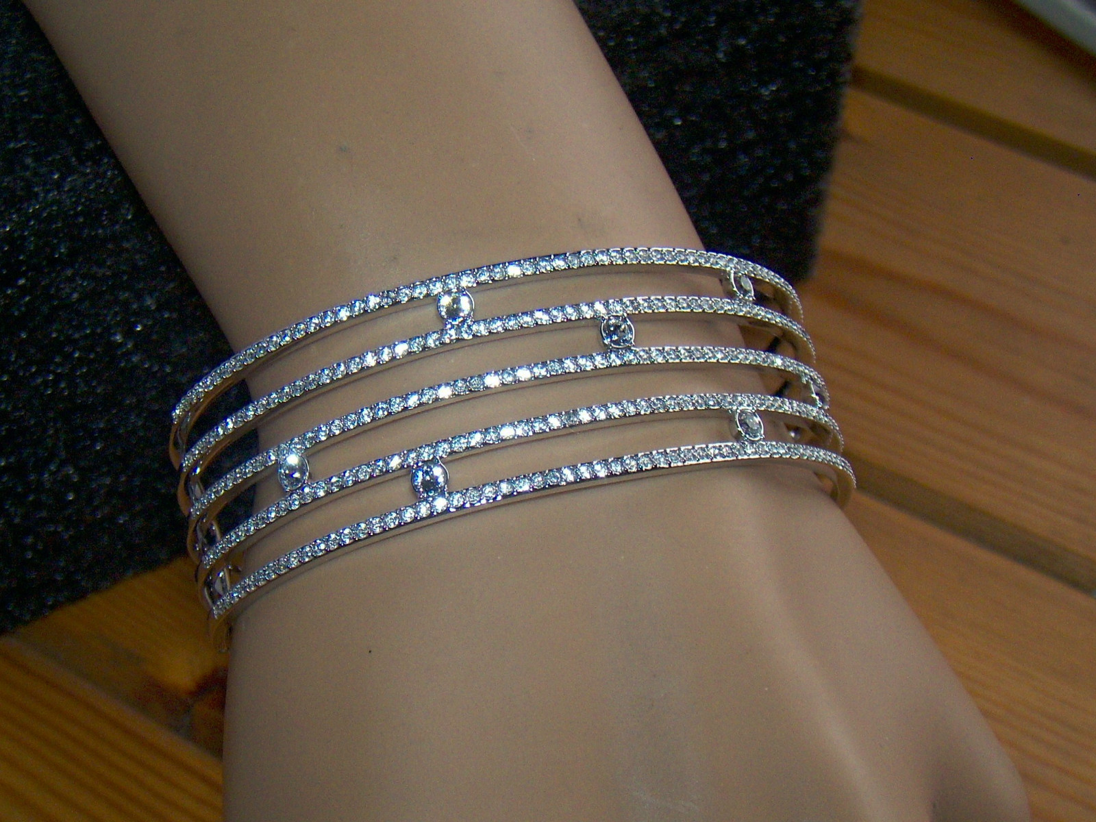 Swarovski Creativity Bangle 5191918 - image 6