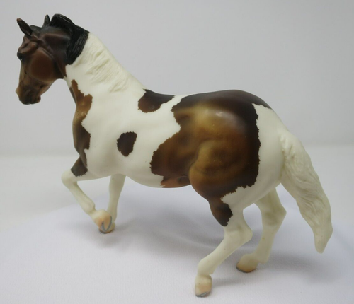 Breyer Traditional Paint Horse Bay Pinto #430019 - 2014 - Picture 5 of 11