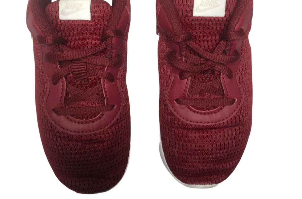 Nike tanjun hotsell team red